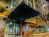 Santa Barbara Real Hotel Hotels near AR Convention Center