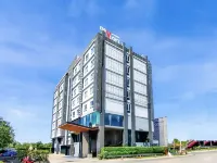 deVloft hotel Korat โรงแรมใกล้อาคารวิหารเช็งหงั่มตั่ง มูลนิธิพุทธธรรม 31 นครราชสีมา พ่งไล้จับเก้าเซียวเกาะ (ฮุก 31)