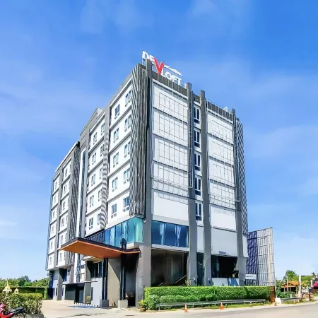 deVloft hotel Korat Отели рядом с достопримечательностью «Торговый центр The Mall Ratchasima»