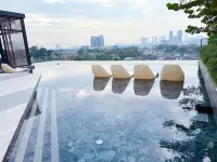 The Mate Damansara by DV - Infinity Pools