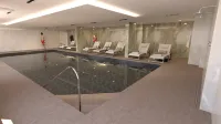 Victory Suites - Pools