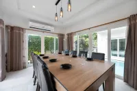 Cozy Breeze Pool Villa Pattaya