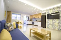 Panoramic Sea View • Swimming Pool • Private Parking • Quiet