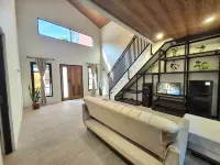 Yustien Homestay Bangunjiwo 4 Beds - Entire House
