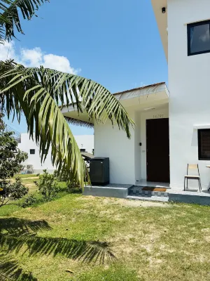 Ocean Peek Villa Bang Po - Butik