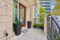 Mississauga Center Square one two bedroom Townhouse - WLAN