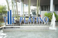 PLATINO SERVICE APARTMENT, 2BR Family Suite, Next to Paradigm mall JB with Big Patio & Pool Access