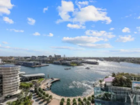 Waterfront CBD luxury 1Br with best view Hotels in Barangaroo