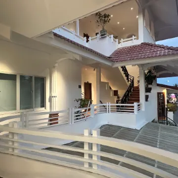 Le Huynh Mui Ne Hotel