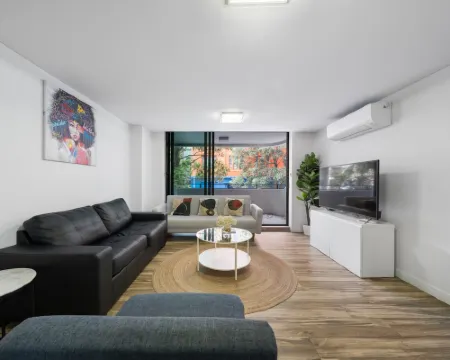 Delicated 3BR Apt(Parking)/ICC/DarlingHarbor-10min 歐緹莫酒店