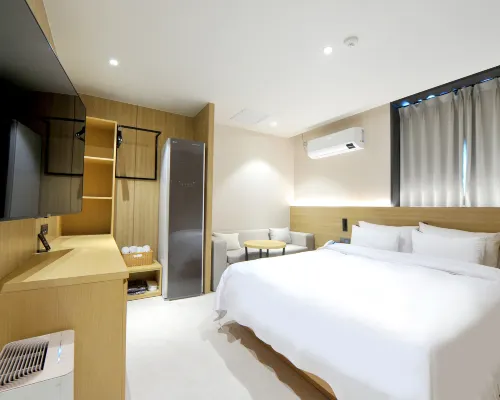 BROWN-DOT HOTEL Gwangyang Deokrye 光陽市酒店