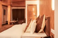 Sunoraa Luxury Hotel And Spa - balcony