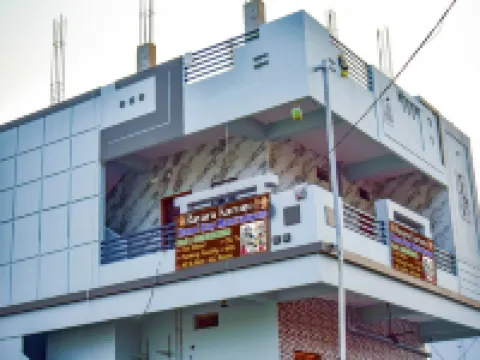 Rayara Karune Home Stay Mantralaya Hotels in Manchala