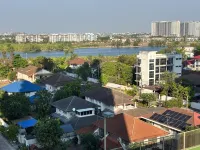 Nordic Minimal | 3BR Tub • Near Impact Arena • DMK