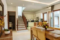 3BR Villa Orange Seminyak - ห้องครัว