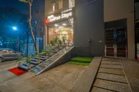 藏紅花住宿酒店 - 新