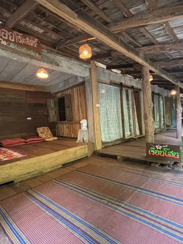 รูปภาพของคนบนดอยโฮมสเตย์ บ้านป่าเหมี้ยง