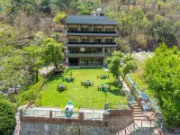 Riviera Resort  Rishikesh فنادق في Shivpuri