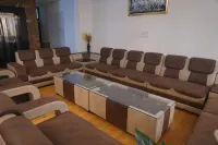 Raj Kamal Hotel & Garden