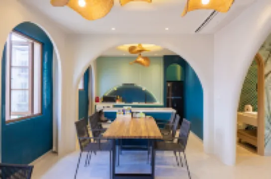 Lotus Home Cafe - Budget