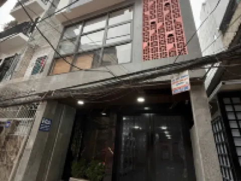 Era Apartment Lang Ha Hotels near Lang Ha Secondary School
