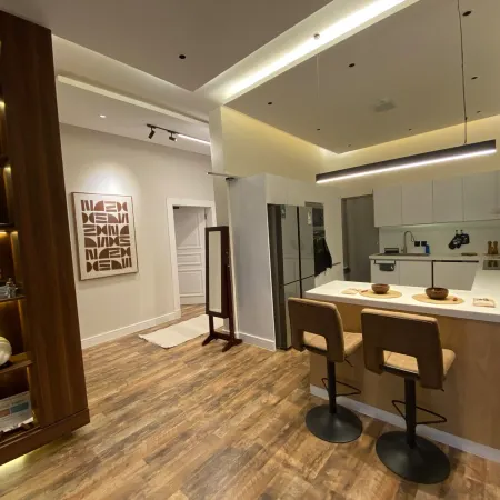 3BR | Modern Space w/ 86” TV, Self Check-in