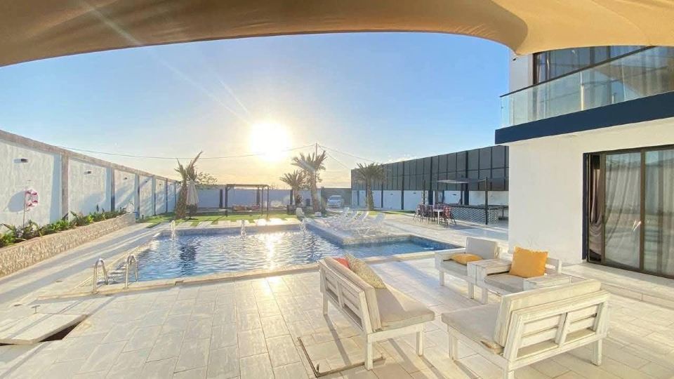 Selena Villa