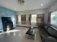 ทุ่งดินดำ Farm Stay