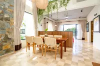 The B Relax House