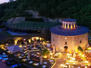 Cephanelık Hotel