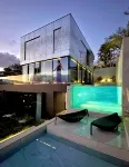 Saudade: Futuristic Ultra Luxury Ocean Zen Retreat - parkir
