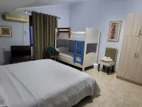 Jon rooms Hotels in Himare