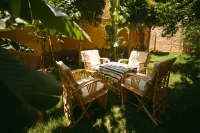 Ewan Pyramids Inn - Inns
