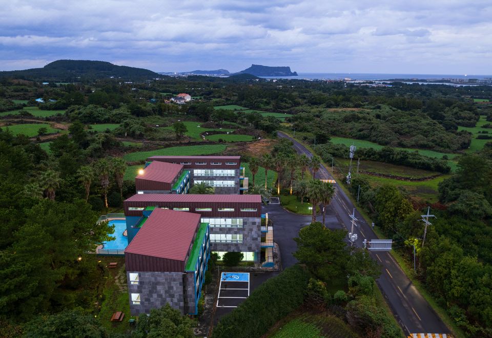 프롬에이치 티리조트 제주성산 이미지