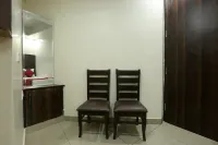Hotel Emerald Suites At Airport