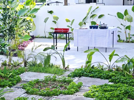 Cosy Batu Kawan Home 12 Pax ~5 mins to IKEA~ Entire Home ~4 Bedrooms~ Отели рядом с достопримечательностью «Парк Аспен Вижен Сити Сентрал»