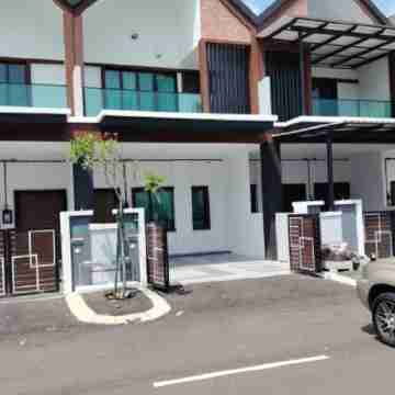 Sweet Homestay 13 Pax Hotel Exterior