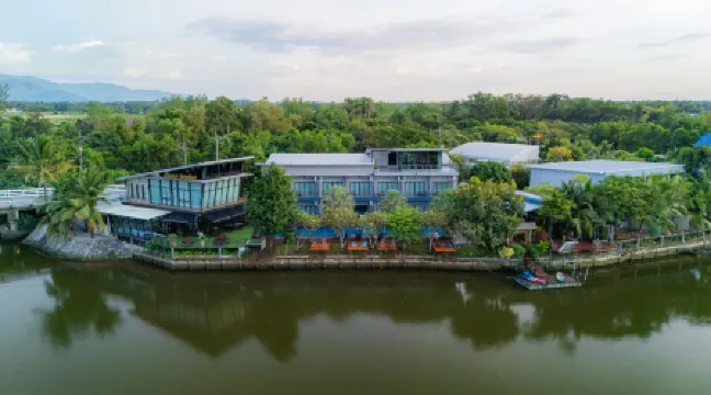 Phuengluang Riverside Hotel Chanthaburi