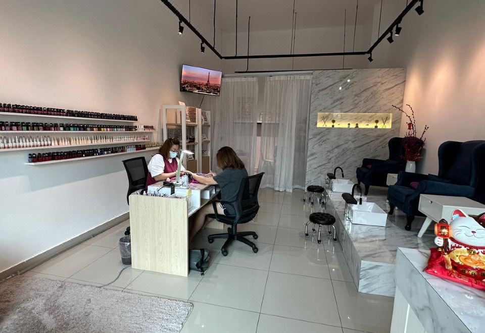 Green Haven의 인피니티 풀에서 보이는 조호르바루의 풍경