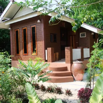 Bansuan Banjong Akkson