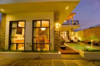 3 Bed Villa in Kuta w/ Day Bed Pool Fast Wi-Fi