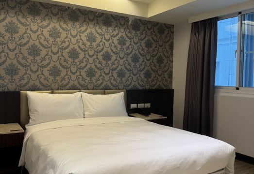 moon hotel 객실 내부