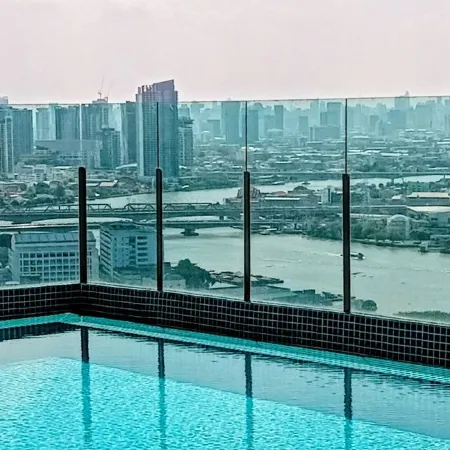 The Clev Riverline Chaophraya-Wongsawang Condo Bangkok (River View)