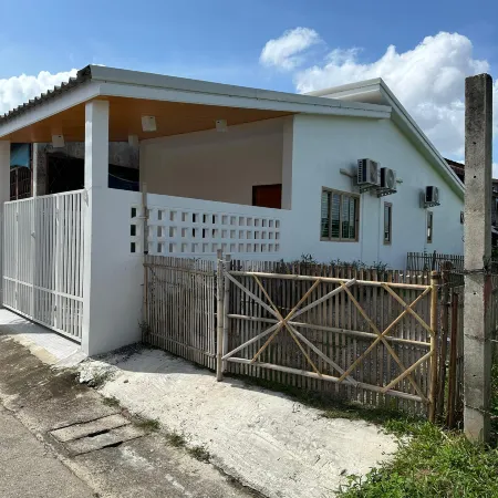 19 House