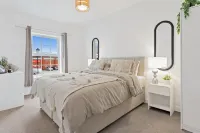 Free Parking | Families |Open plan | Contractors |