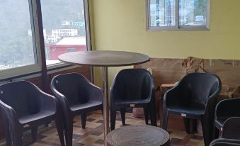 Hotel Himalayan View