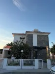Entire villa with private pool near the beach - Villas