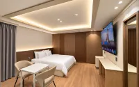 Brown Dot Hotel Osan University Station - 2-Star