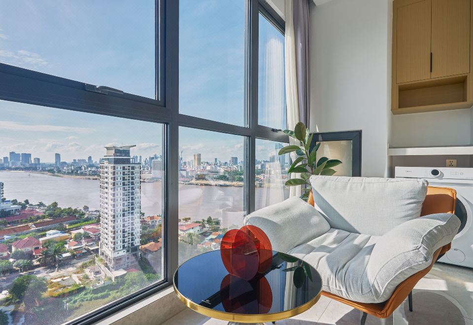 페닌슐라 프놈펜