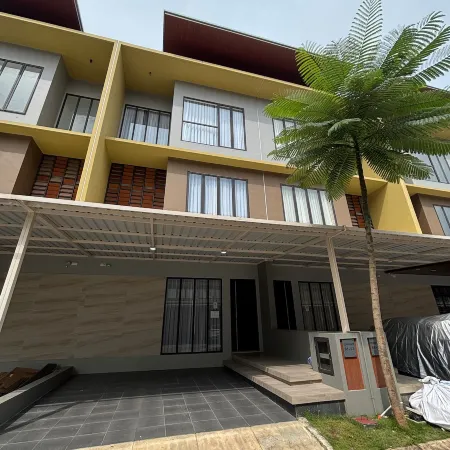 Kyzen Stay – Central Family Home w Pool & Loft Net